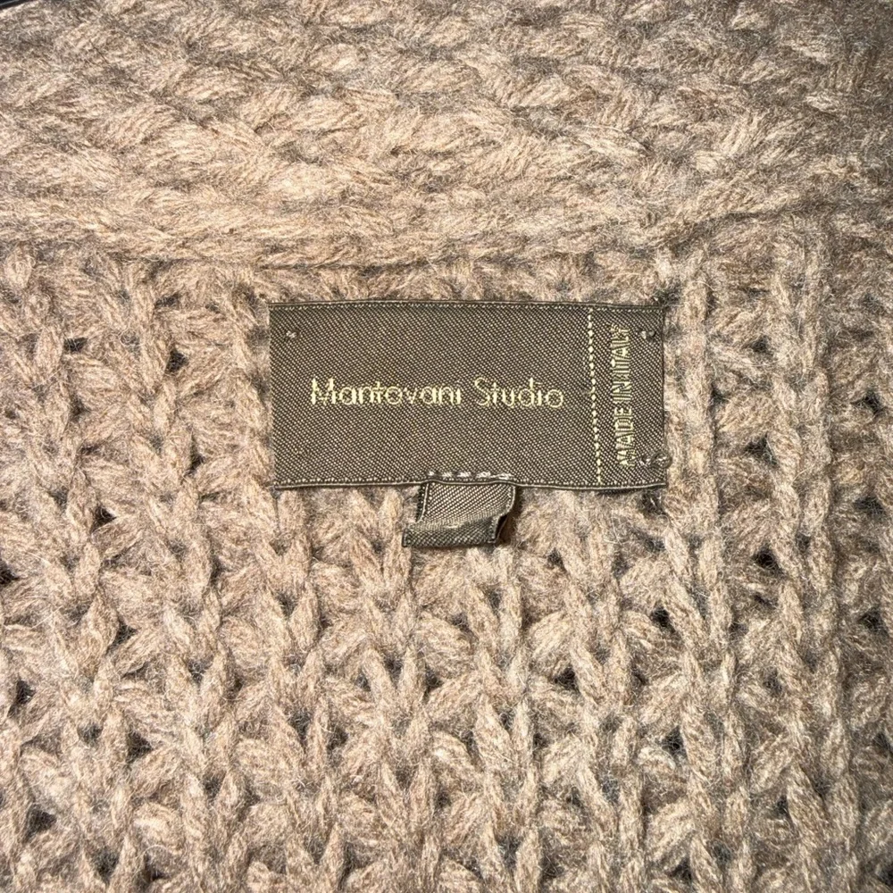 Elegant Tan Women's Coat - Picture 5 of 7